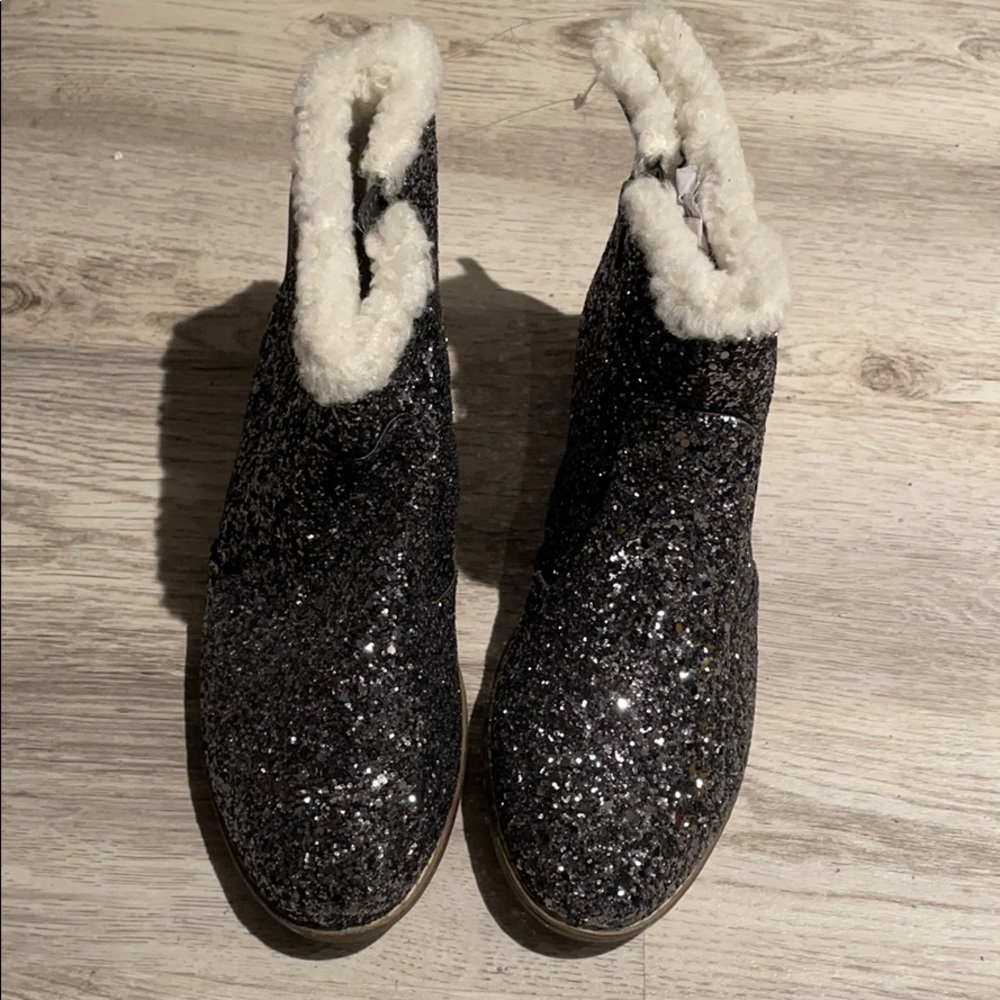 🎊HOST PICK 🎊New with tags gap booties